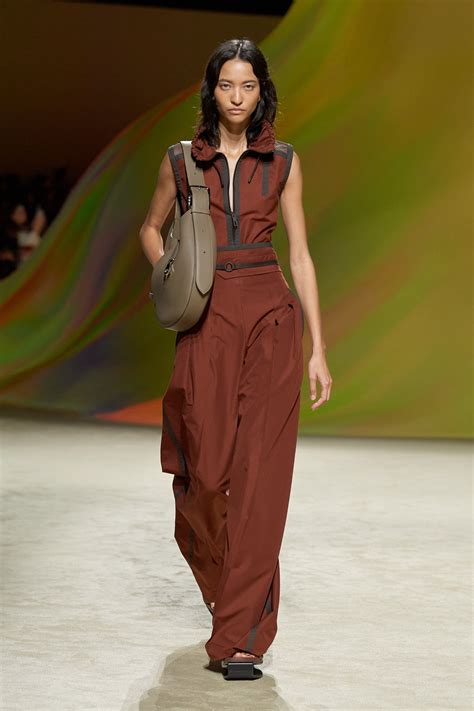 READY TO WEAR WOMEN